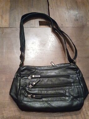 Classic Black Crossbody Shoulder Bag for Women